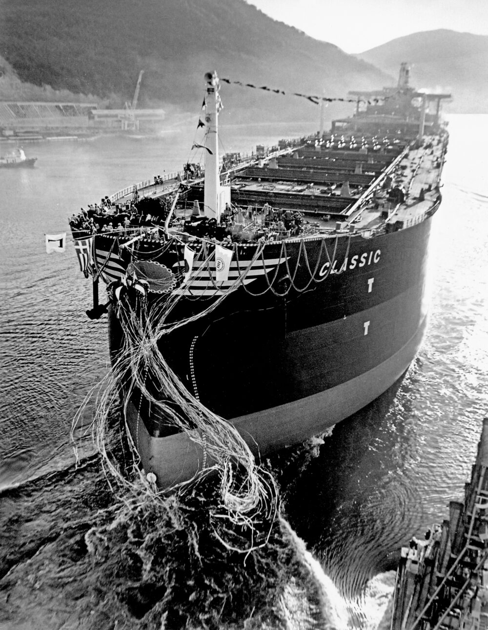 Completed on the 8th of June 1973, “Classic” was an OBO built for C. M. Lemos by Ishikawajima-Harima shipyards in Japan. She was considered a vessel with a high level of automation and excellent crew facilities that included air conditioning, a swimming pool, a cinema and private cabins for all crew members.